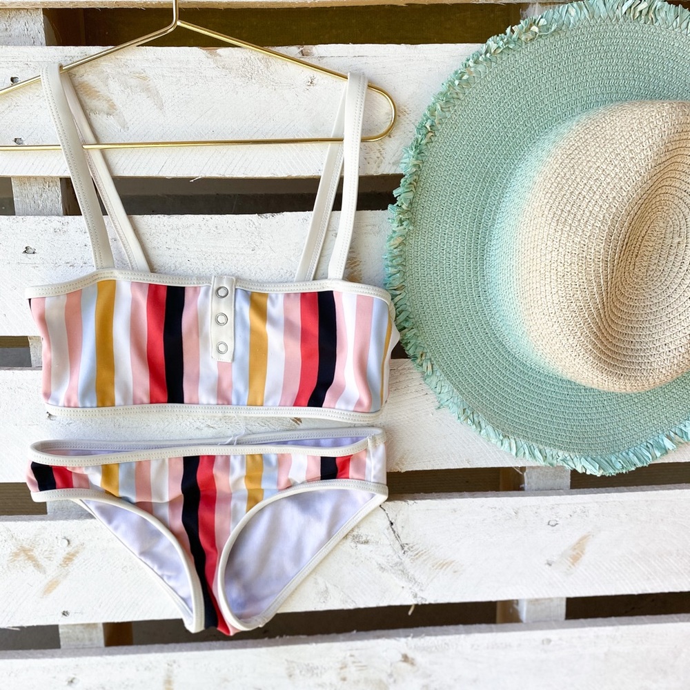 Billabong bathing suit 2 piece